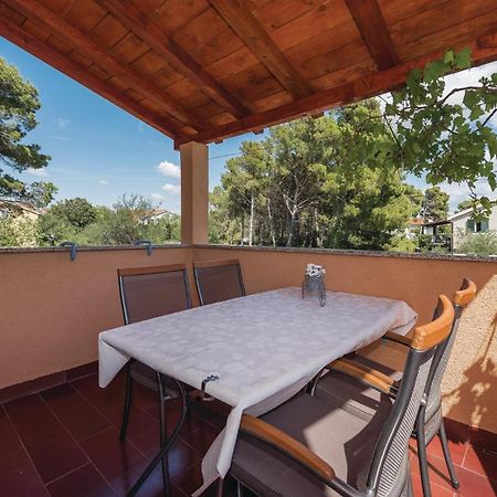Awesome Apartment In Jadrija With Wifi Luaran gambar