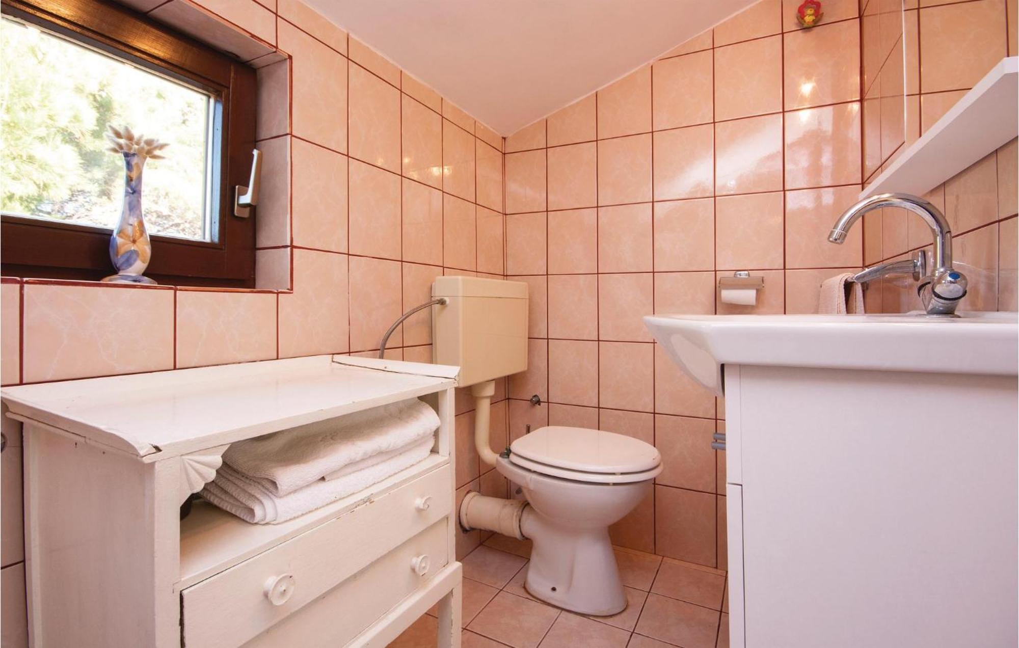 Awesome Apartment In Jadrija With Wifi Luaran gambar