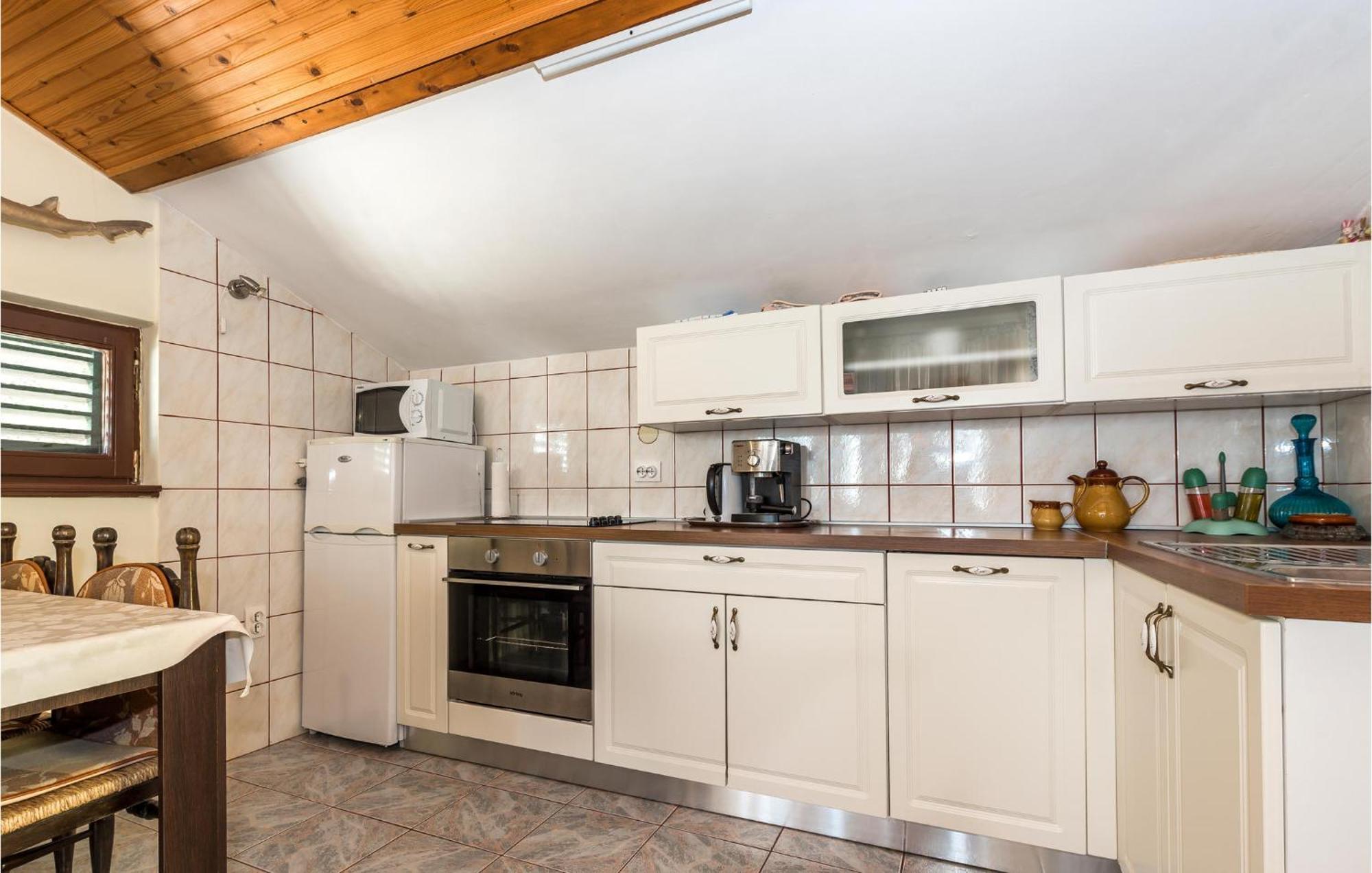 Awesome Apartment In Jadrija With Wifi Luaran gambar